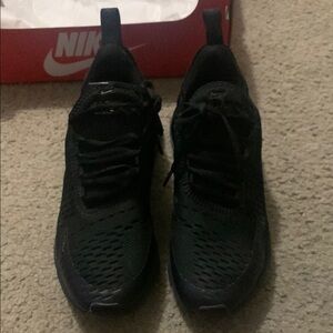 Nike Black Athletic Sneakers Sleek Design